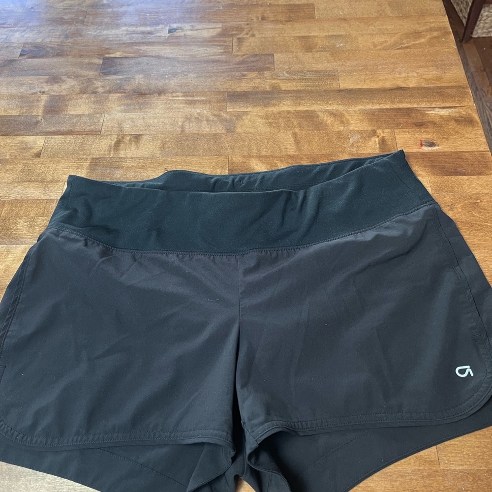 Gap Women's Black Athletic Maternity Shorts